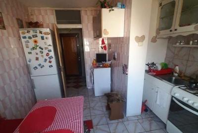 Tineretului-strada Pridvorului-apartament 2 camere - 4