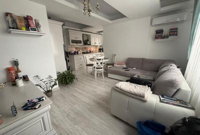 Apartament cu 2 camere, mobilat în Central