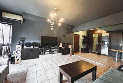 Vând apartament boem, într-un bloc ca un refren - 8