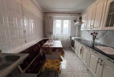 Apartament 3 camere confort 1 decomandat, Plantelor, etaj 3. - 4