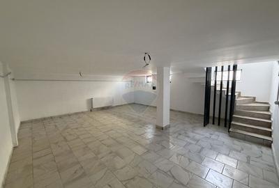 Casă / Vilă Golesti - 22