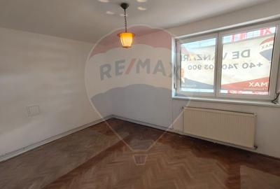 Comision 0%| 2 camere | Zona AFI | Oportunitate investiție | - 15