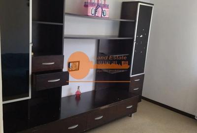 Apartament cu 2 camere semidecomandat, mobilat în Gorjului