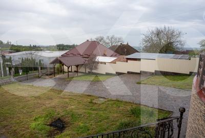 Proprietate unică, în zonă verde și liniștita - 4