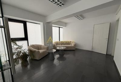 Spatiu Comercial | 60 mp utili | 1 minut Metrou Dimitrie Leonida | 900 Euro - 1