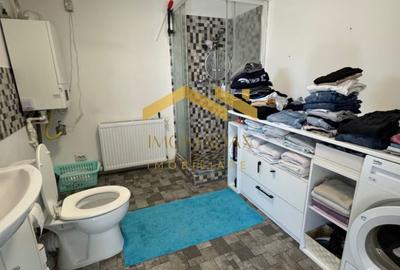-Casa Individuală -3 dormitoare -2 băi - - 11