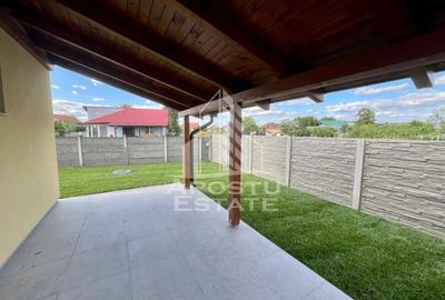 Duplex cu 4 camere de inchiriat in Remetea Mare - 13