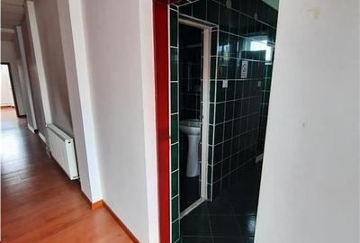 Spatiu Birou - 225 mp - Piata Cibin - 9