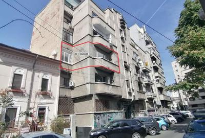 Strada Armeneasca, Apartament cu 4 camere - 77 mp - etaj 2/4, Liber- CLASA - 1