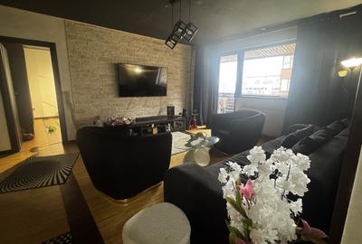 Apartament cu 3 camere semidecomandat, mobilat în Militari
