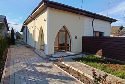 Casa renovata, in zona centrala a Baicoiului