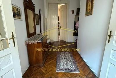 Apartament deosebit in Palat istoric 110 mp+ Balcon deschis- Piata Sf. Gheorghe - 4
