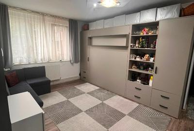 Apartament de vânzare - 3
