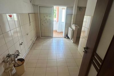 Apartament 2 camere decomandat - Tomis II - 125.000 euro(Cod E6) - 5