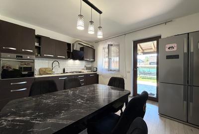 Casa individuala, 6 camere, 155 mp utili, 600 mp teren, garaj - Sacalaz - 12