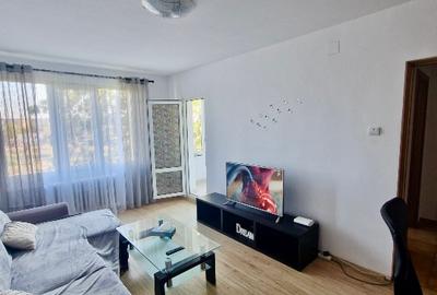 Apartament cu 2 camere decomandat în Crângași