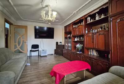 Km 5 - ap 3 cam , et 2/4 , partial mobilat (centrala gaze ) - 1