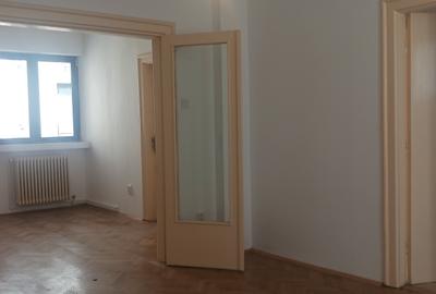 Spațiu pentru birou / apartament 3 camere / Batiștei – Str. I.L. Caragiale - 5