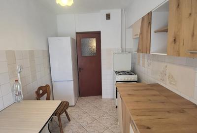 Apartament cu 2 camere decomandat | Str Garii - 1