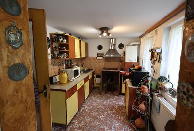 Casa de vanzare in Resita, zona muncitoresc - 11