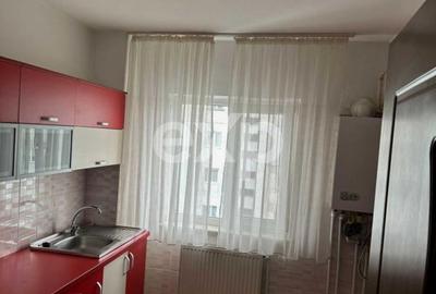 APARTAMENT 3 camere  PITESTI-Gavana semidecomandat , etaj 3 - 3
