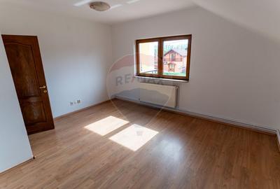 Vila  6 camere in Cristur, jud Hunedoara - 11