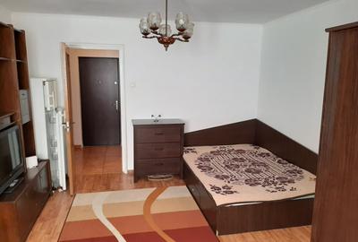 Garsonieră semidecomandată, mobilată în Drumul Taberei