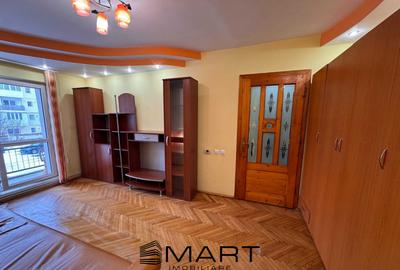 Apartament cu 3 camere decomandat, mobilat în Valea Aurie