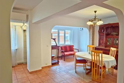 APARTAMENT DE INCHIRIAT IN CENTRU - 4 CAMERE - 2