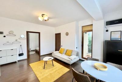 Apartament cu 2 camere semidecomandat, mobilat în 1 Mai