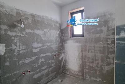 Vanzare casa de tip Duplex cu 370 mp de teren situat la Str Margelelor - 20
