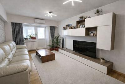 Apartament cu 3 camere decomandat, mobilat în P-ța Alba Iulia