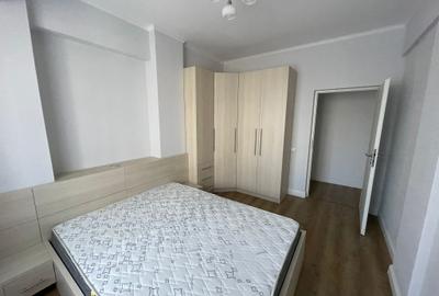 Apartament 3 camere, bloc nou, central, la cheie - 1