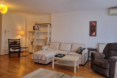 Apartament cu 3 camere decomandat în Pipera
