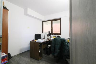 Apartament Nicolina, Str. Orientului, 6 camere, 3 locuri de parcare - 6
