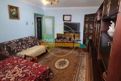 Apartament cu 2 camere decomandat în Podu Roș