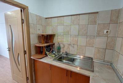 Camera de camin, etajul 1, cartier Valea Rosie, zona Grădinița Castelul Fermecat - 3