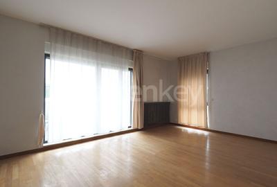 Apartament penthouse cu 4 camere | 2 garaje | spatii generoase - 9