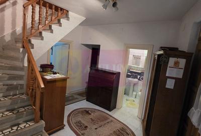 Vila de vanzare cu 6 camere si teren de 5116 mp in Cornu, Prahova - 17