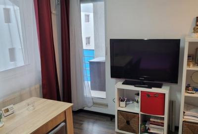 Garsoniera, 30mp, decomandata, centrala, Metrou, 1 Decembrie - 1