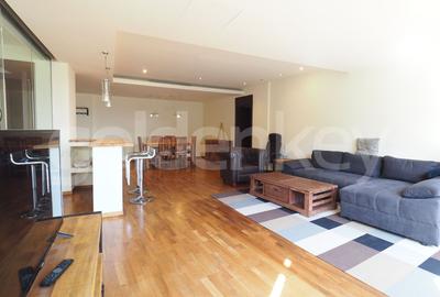 Apartament modern cu 3 camere | garaj | piscina comuna - 2