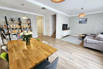 Casă cu 3 camere în Săbăreni