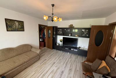 Apartament cu 2 camere semidecomandat, mobilat în Inel II