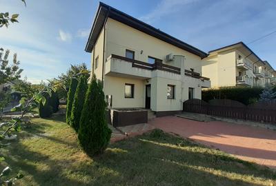 Vila Duplex de Vanzare in Valea Lupului Zona Centrala