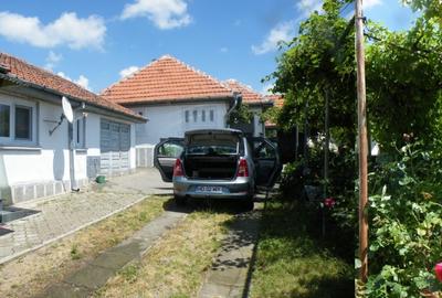 Casă cu 5 camere în Crasna din Deal