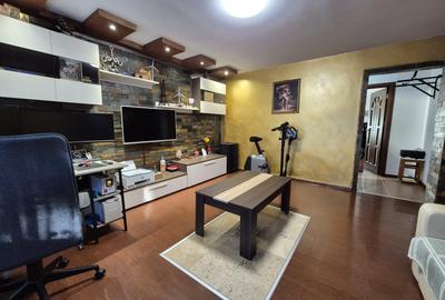 Apartament 3 camere, decomandat, 2 băi - zona Brătianu - 2