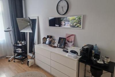 Cabinet de infrumusetare in cadrul unui salon  modern - 2