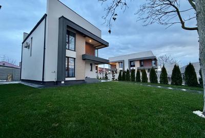 Casă individuală cu 5 camere în Berceni