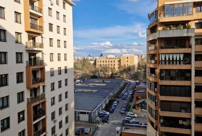 Proprietar, inchiriez apartament cu 3 camere, Bloc 2017, 2xbai, AC - 15