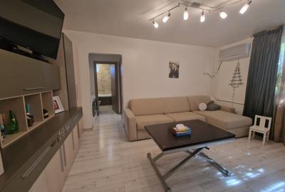 Centru(Consulatul Turc)- 3 camere mobilat-utilat, parcare, etaj 3/4 -131.000e - 3